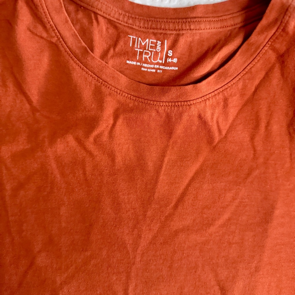 Time & Tru Rust Long Sleeve Basic Tee | Size S (4–6) - Picture 4 of 4